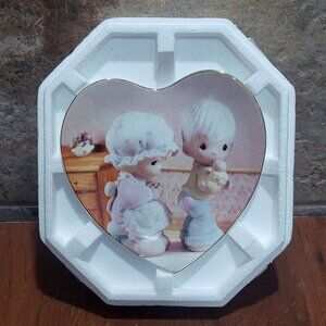 Precious Moments Heart Shaped Words of Love Plate Collection Sew In Love 1995